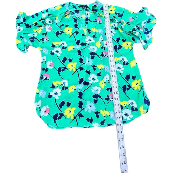 Banana Republic Green Floral V-Neck Ruffle Sleeve Blouse - Picture 6 of 9